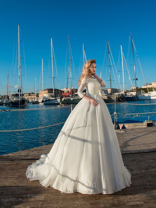 Robe de mariée C-019