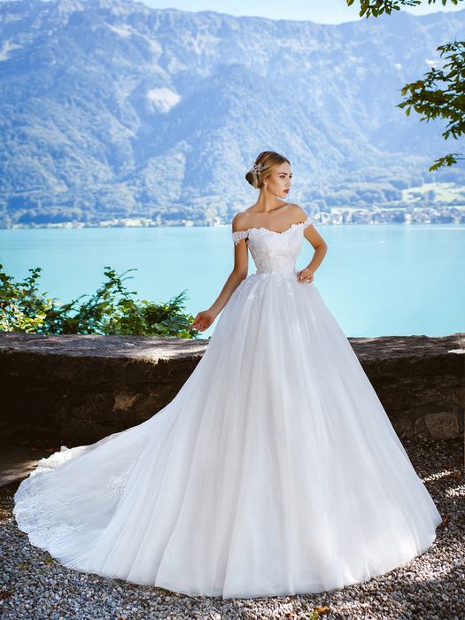 Robe de mariée C-1040